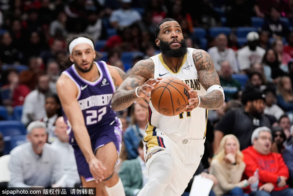 爱游戏-穆雷回归赛场，出色防守首场状态亮眼，RNG观众沸腾！的简单介绍