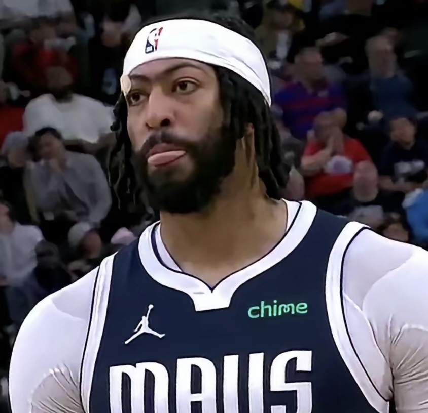 爱游戏-浓眉哥迎来十五赛季高光表现，IG球迷沸腾！的简单介绍