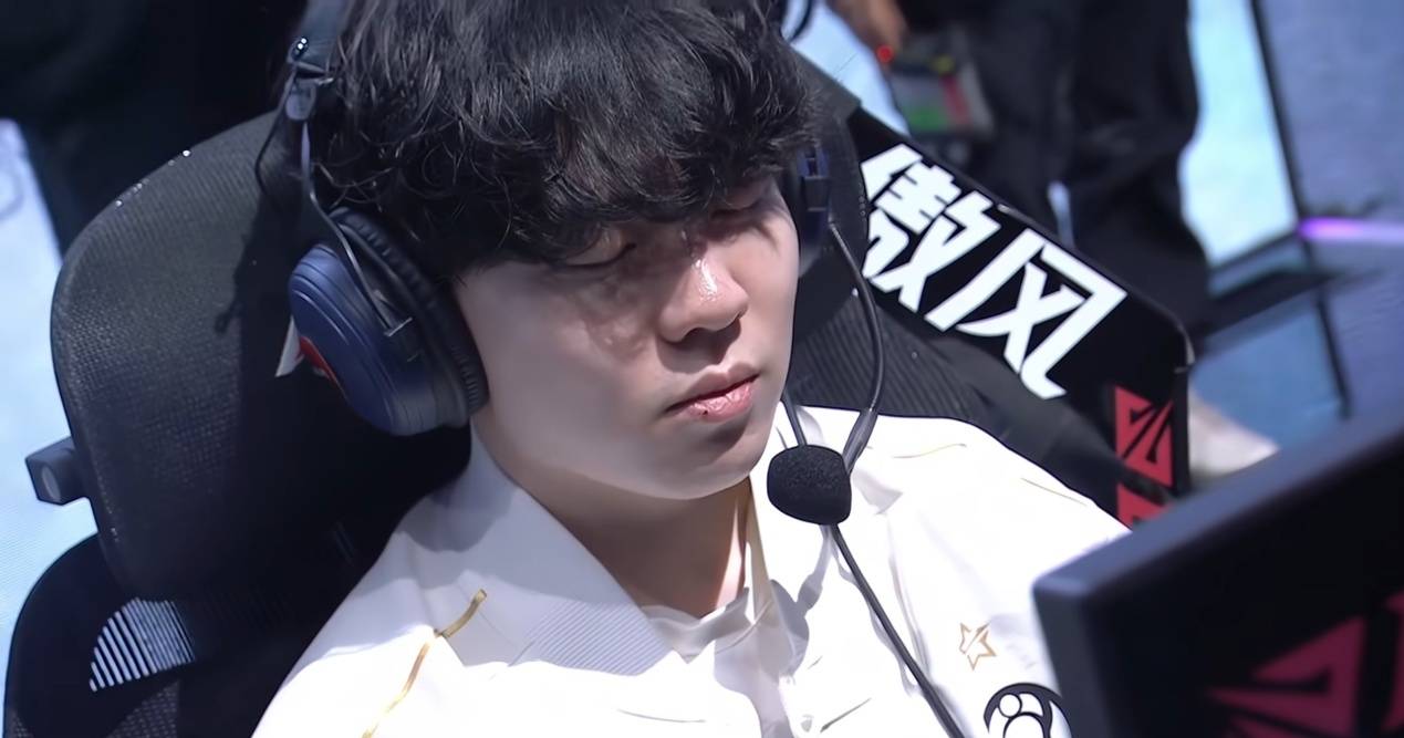 爱游戏-Rookie回归赛场，出色防守首场状态亮眼，G2观众沸腾！的简单介绍